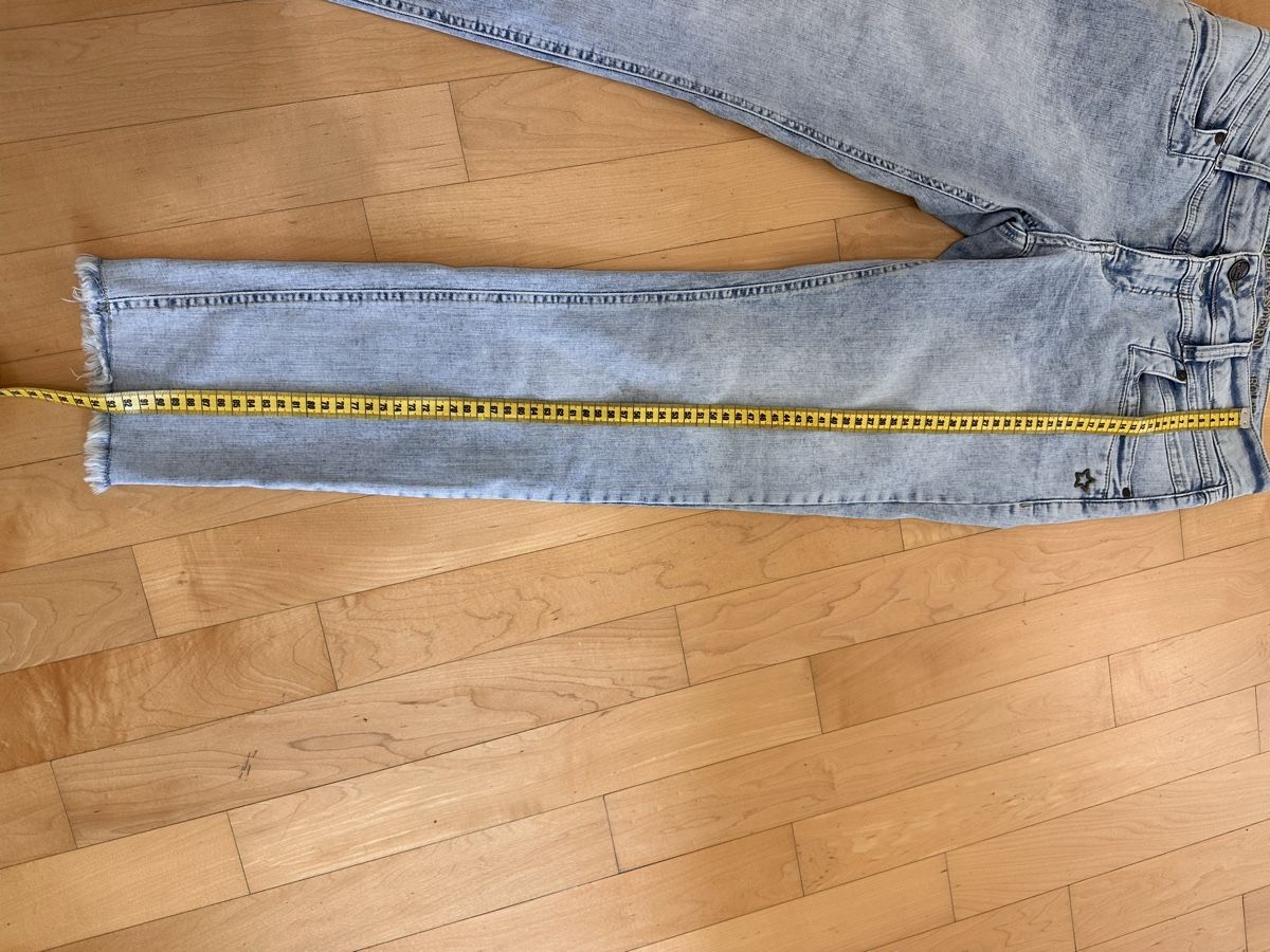 Jeans: Tolle sommerliche Jeans in einer hellen Waschung. – Neu (gemäss Beschreibung) aus Reinach BL von Mopabst 5
