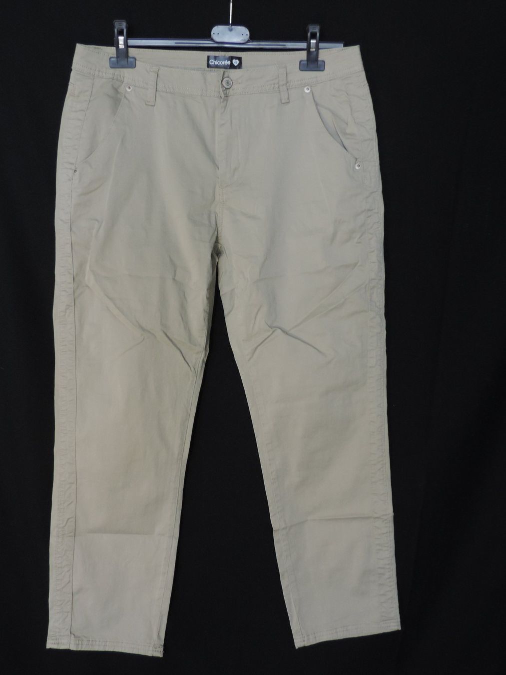 Pantaloni: pantalon vert kaki clair – Usato da Genève venduto da Axelle333 2