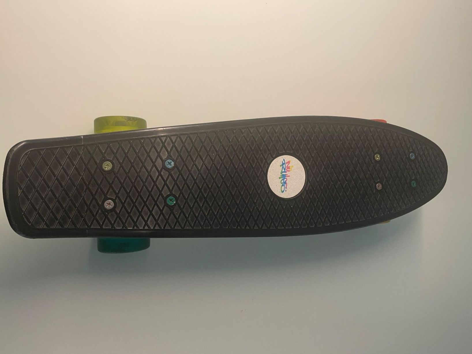 Skateboards: No Rules Skateboard mit leuchtenden Räder – Gebraucht aus Zürich von marina76 1