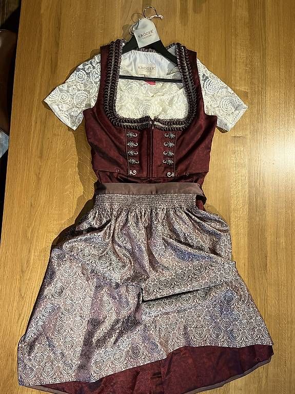 Robes: Oktoberfest Dirndl – Neuf avec emballage d'origine à Gstaad par patrickx6 4