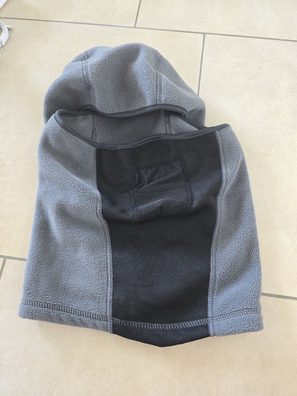 Sonstige Kleidung & Accessoires: Sturmhaube – Gebraucht aus Rickenbach b. Wil von VeryLovelyThings