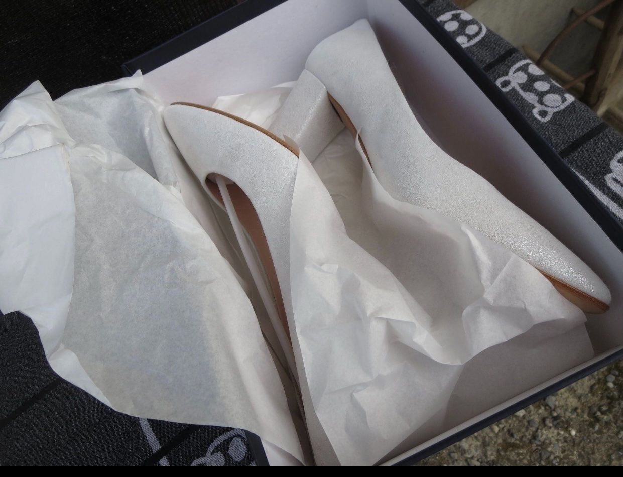 Chaussures femmes: Abendschuhe von CAPRICCIO Gr.38 – D'occasion à Pfungen par Outlet64 5