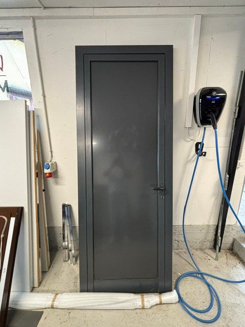 Porte: Aluminiumtüre Nebentüre – Usato da Emmenbrücke venduto da V-M