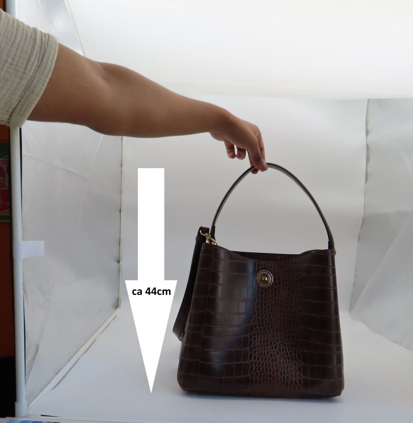 L.Credi Borse: L.CREDI Handtasche aus Krokodil-Imitat – Usato da Reinach BL venduto da WBZ-Flohmarkt 8