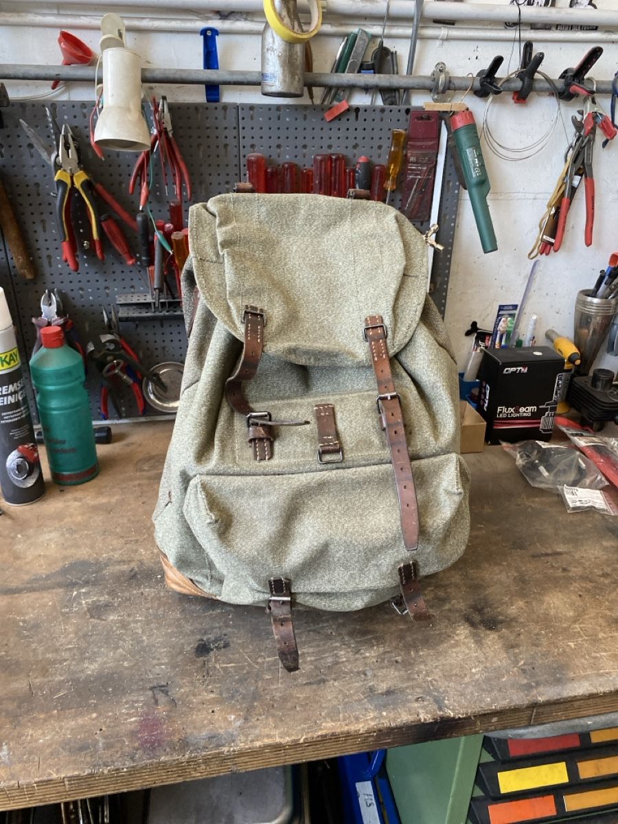 Schweizer Armee Rucksäcke: Militärrucksack  – Gebraucht aus Zürich von alt-eisen 1