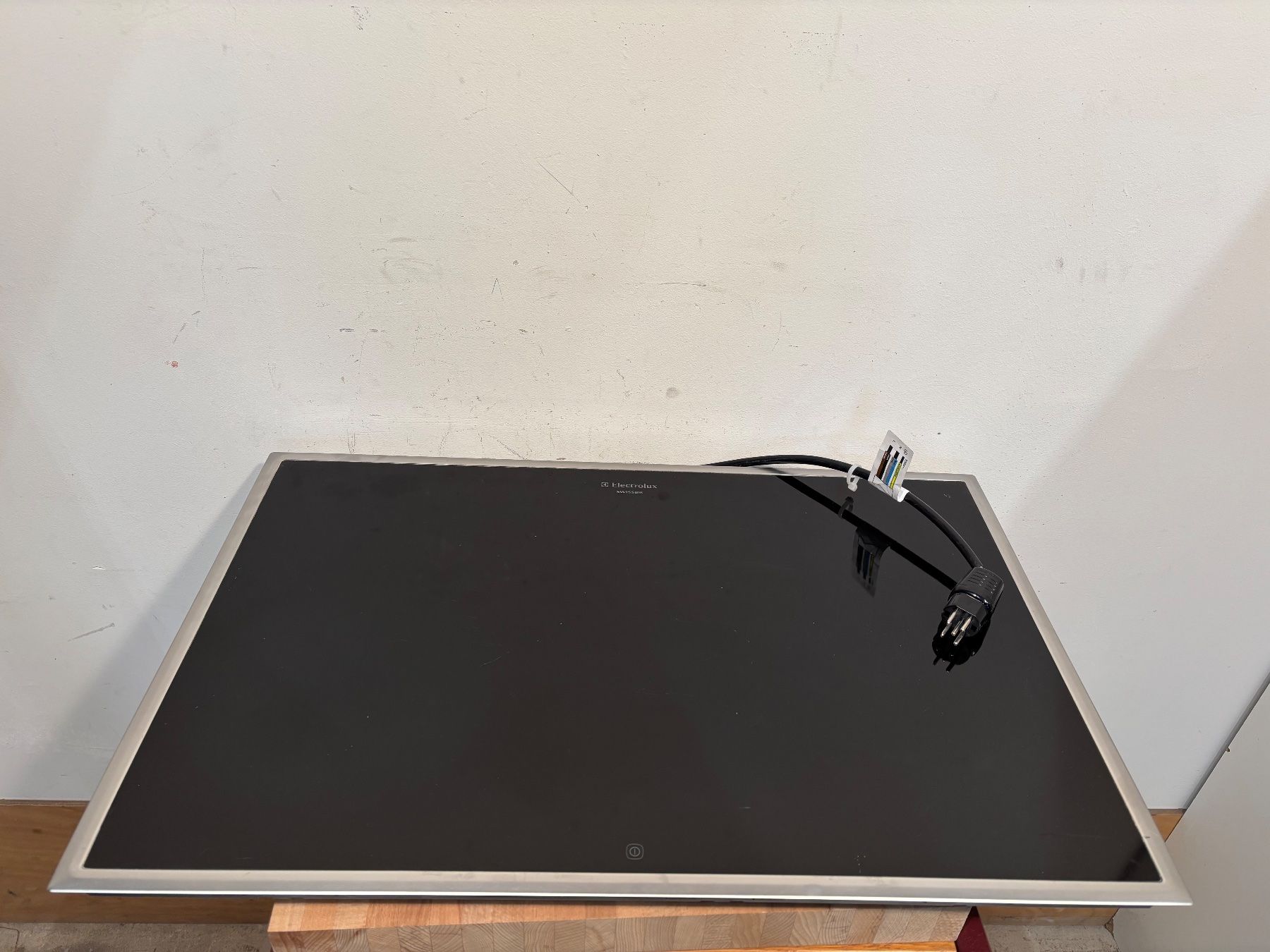 Electrolux Herde: Electrolux SwissLine Induktionskochfeld – Gebraucht aus Winterthur von ReUse_Baumarkt