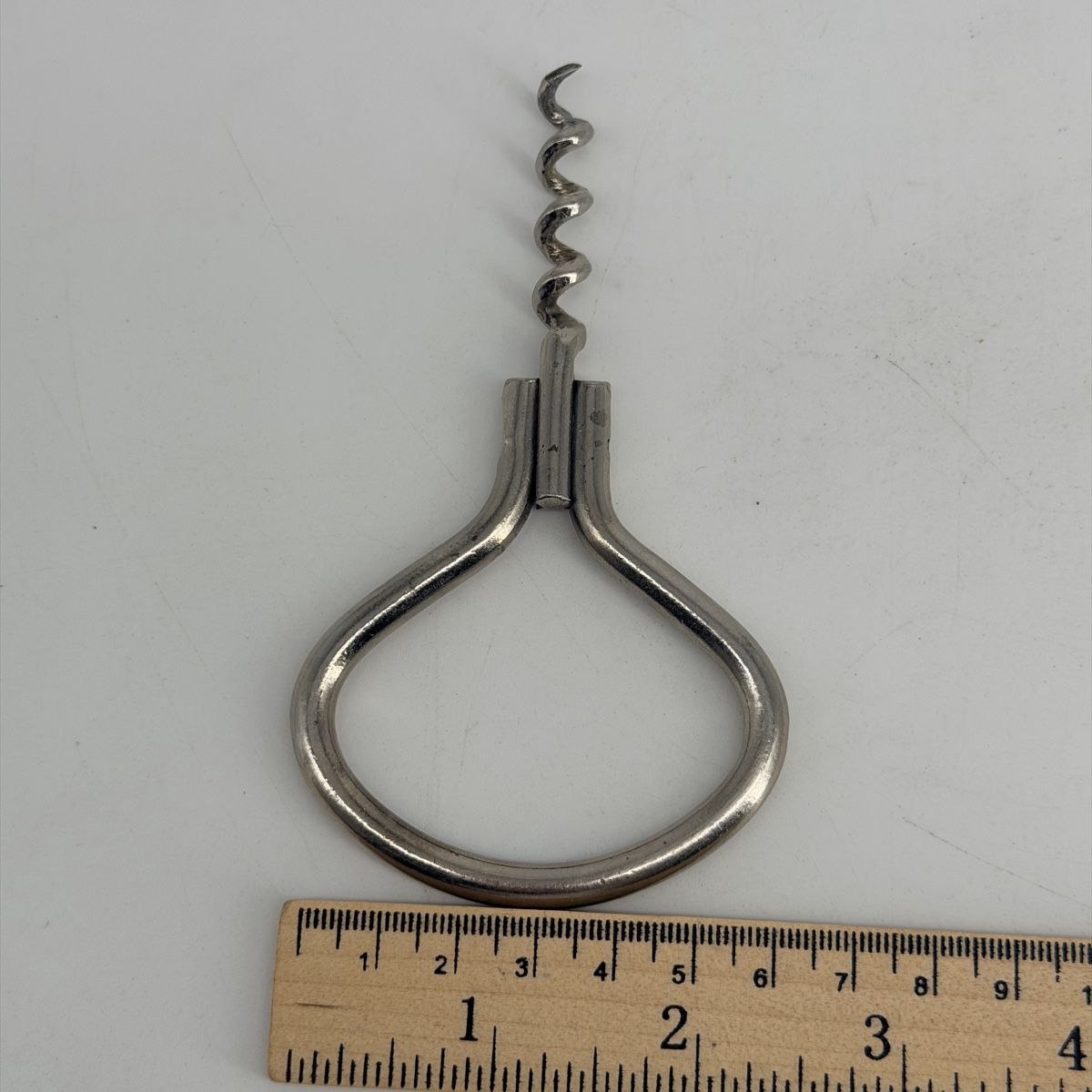 Apribottiglie & Tappi per chiusura: Tire-bouchon vintage métal chromé – Usato da Vessy venduto da _Callidus_ 3