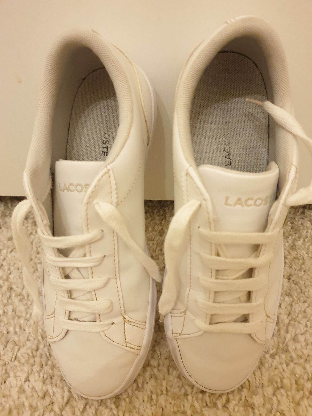 Lacoste Scarpe da donna: Baskets Lacoste, 37, blanches, très bon état – Usato da Neuchâtel venduto da Verenas12 4