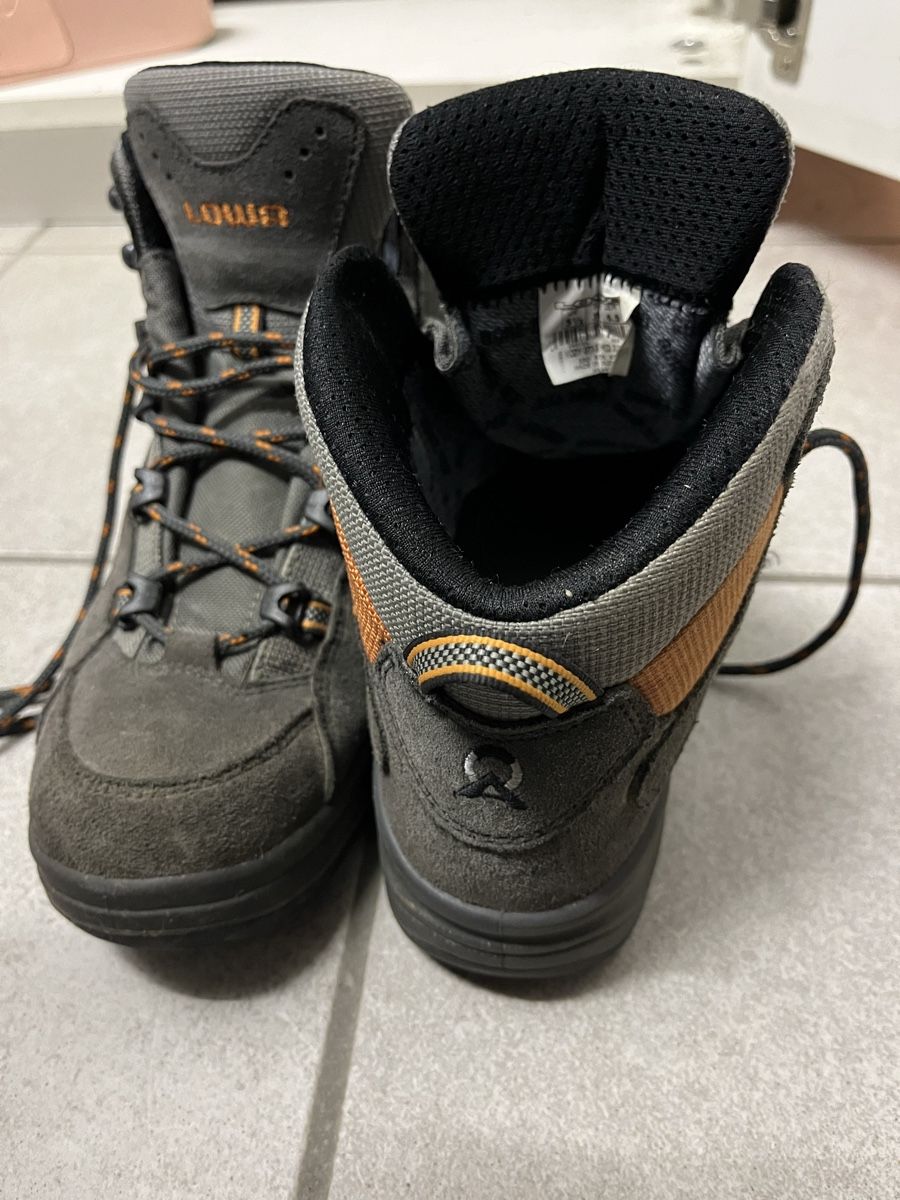 Herrenschuhe: LOWA Goretex Wanderschuh Grösse 39 – Gebraucht aus Reichenburg von Braz13 3