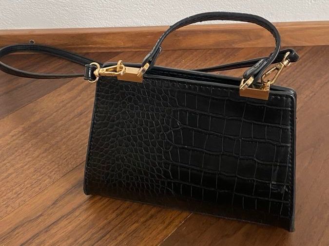 Mango Borse da donna: Schwarze Tasche von Mango – Usato da Buchs SG venduto da leo_7hcw 1