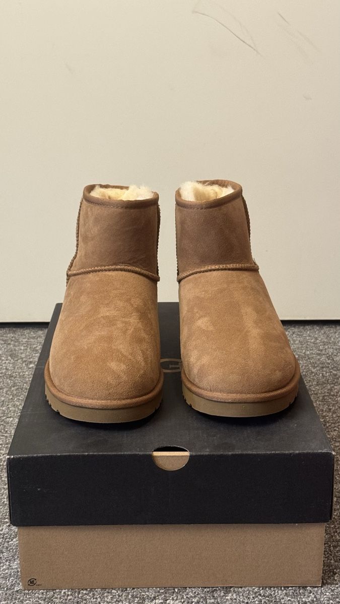 Ugg Scarpe da uomo: UGGS Ungetragen EU44 – Nuovo e nell'imballaggio originale da Zürich venduto da ow7700 2