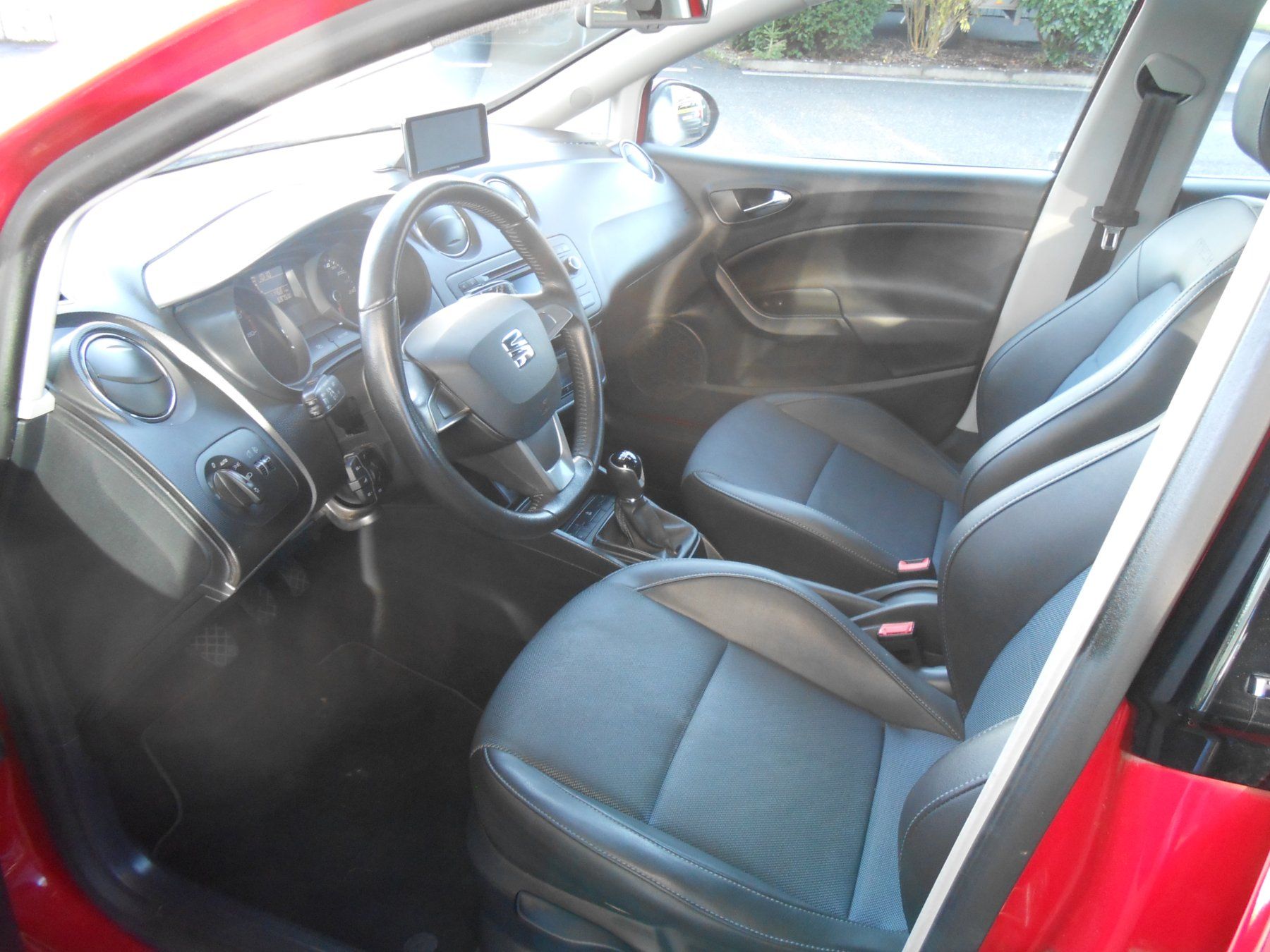 Seat Autos: Seat Ibiza 1.2 TSI Stop I-Tech dès 7900.- – Gebraucht aus Léchelles von guibus02 5