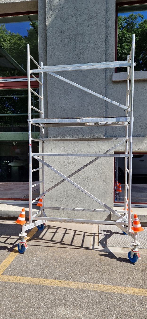 Ponteggi: Gerüst aus Aluminium mit Rollen – Usato da Niederlenz venduto da scotti2000 3