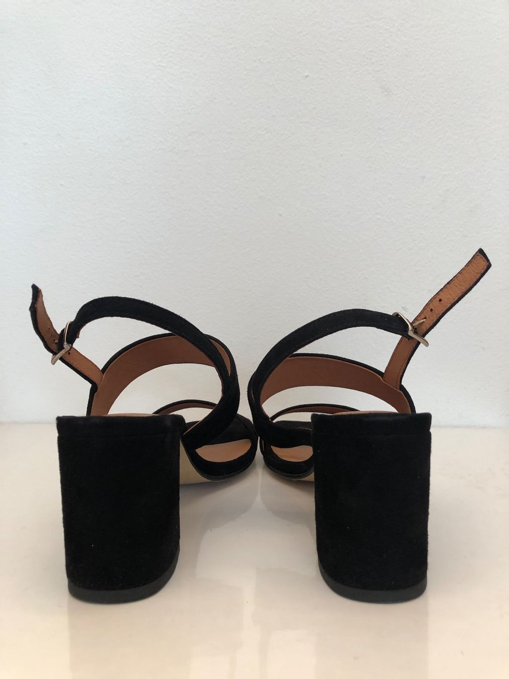 Jonak Scarpe da donna: sandales en velours noir Jonak – Nuovo e nell'imballaggio originale da Lausanne venduto da emm_sc77 2