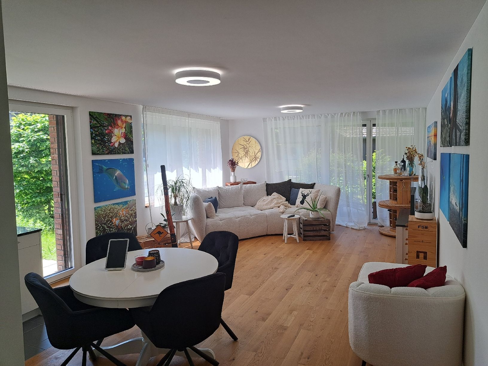 Mömax Sofas: Sofa Mömax – D'occasion à Maur par WOOLVERINE