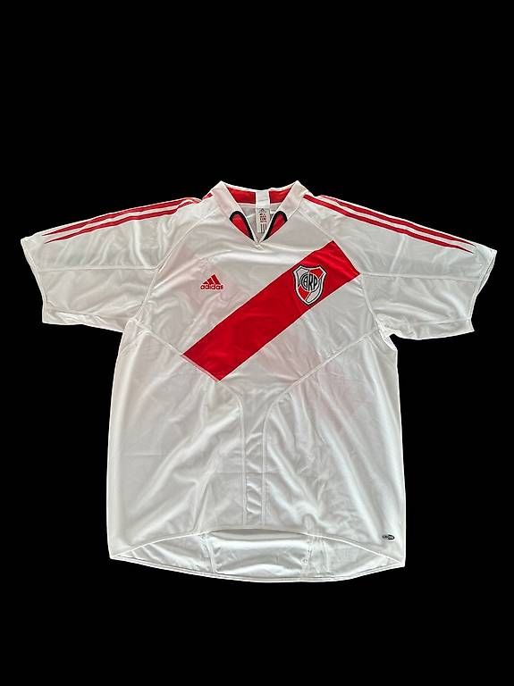 Leibchen & Hosen: Original Riverplate Trikot 2005 – Gebraucht aus Volketswil von Leon567