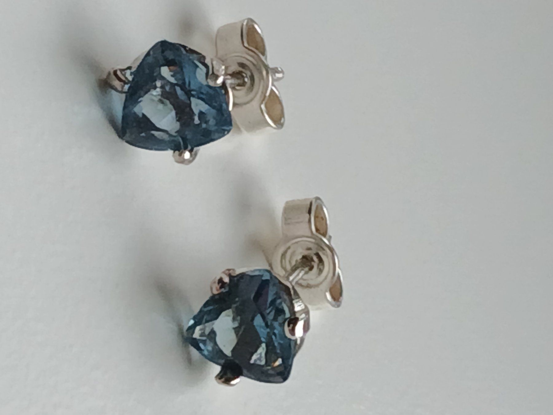 Orecchini pendenti & Orecchini a lobo: Ohrstecker Silber 925. Steine dunkelblau – Usato da Stallikon venduto da madi0320
