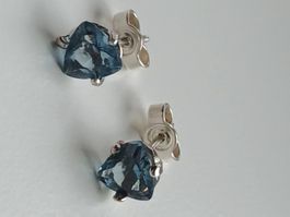 Ohrstecker Silber 925. Steine dunkelblau
