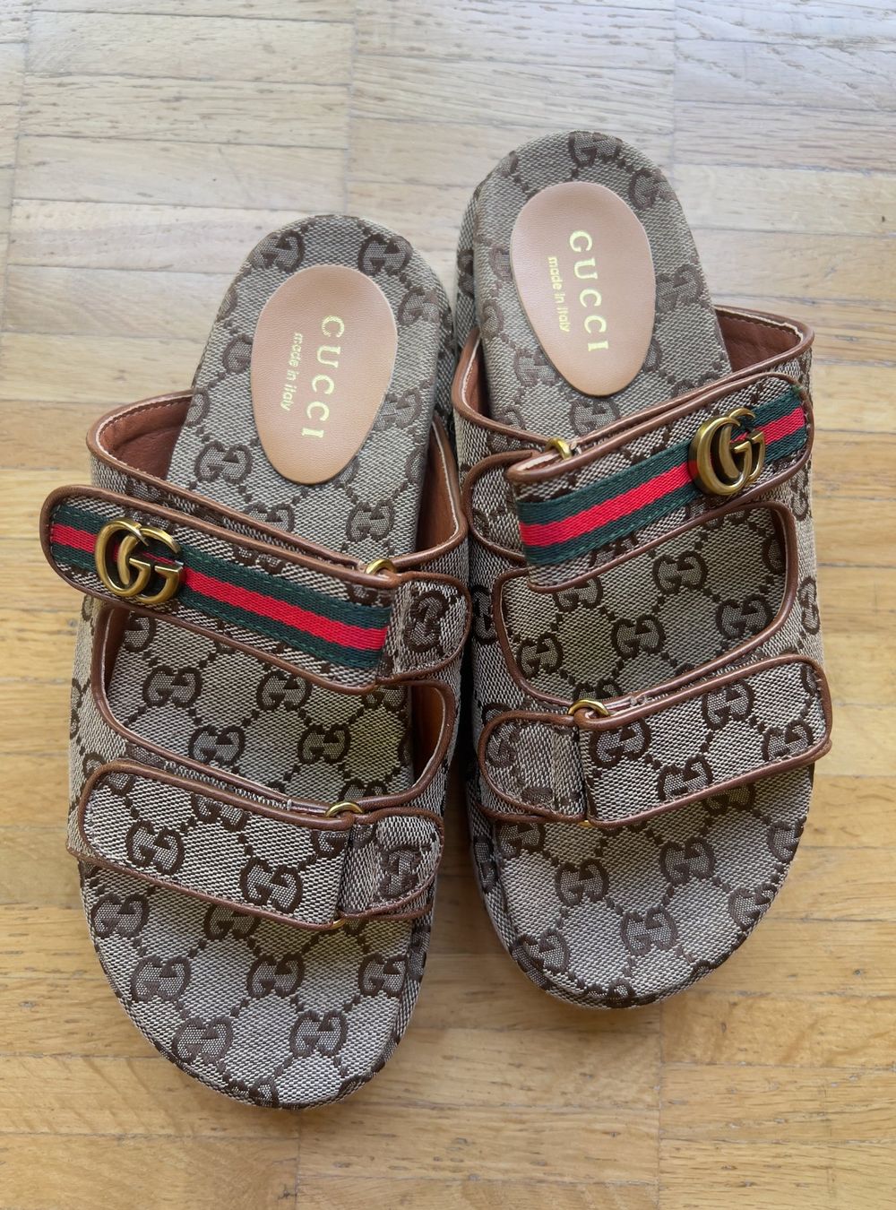 Gucci Scarpe da donna: Plateau-Sandalen – Nuovo (secondo la descrizione) da Zürich venduto da Naebeli 1