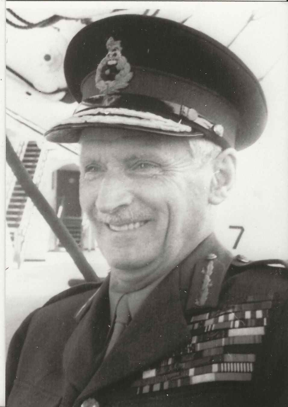 Foto & Immagini: Feldmarschall Bernard Montgomery - Pressefoto – Usato da Frauenfeld venduto da Merk52