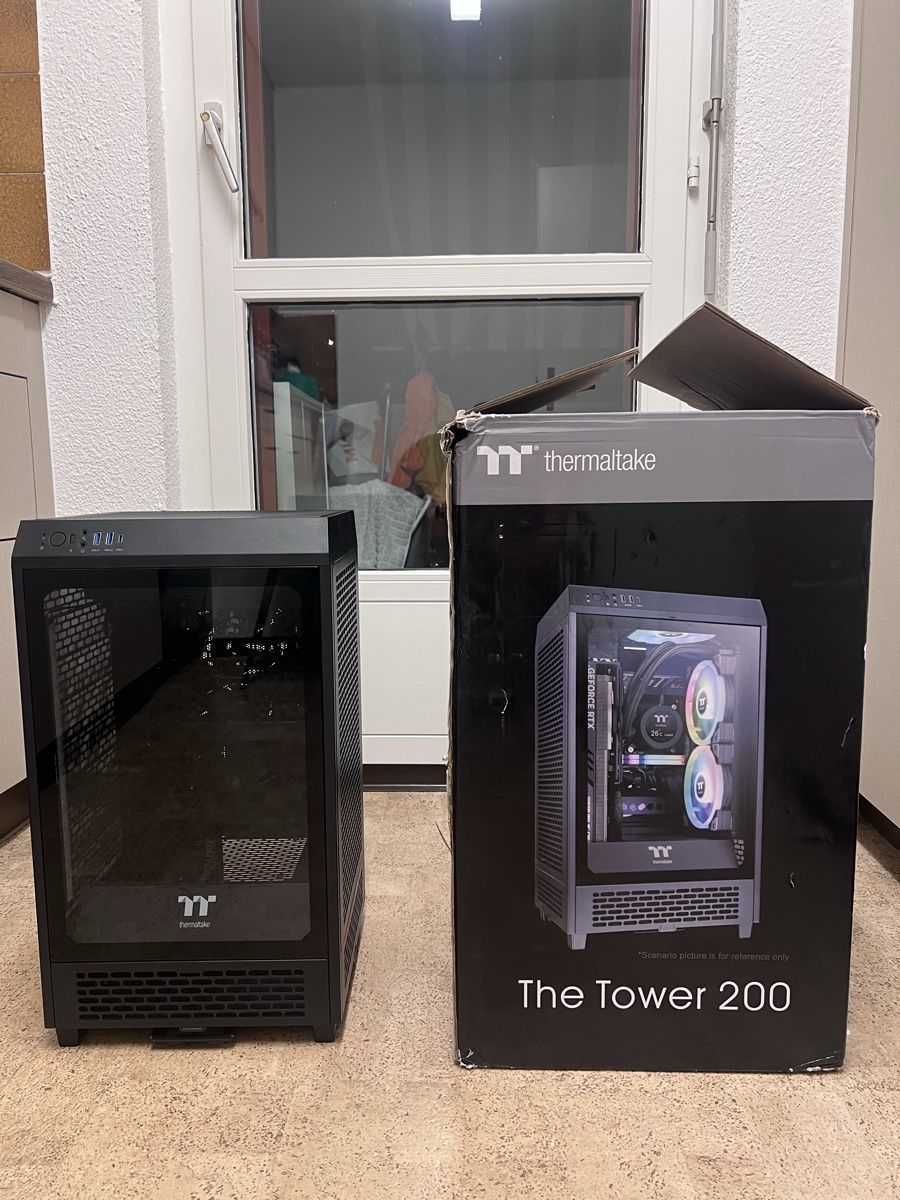 Thermaltake Custodie: Thermaltake The Tower 200 PC Gehäuse – Usato da Wädenswil venduto da dai_2bcv