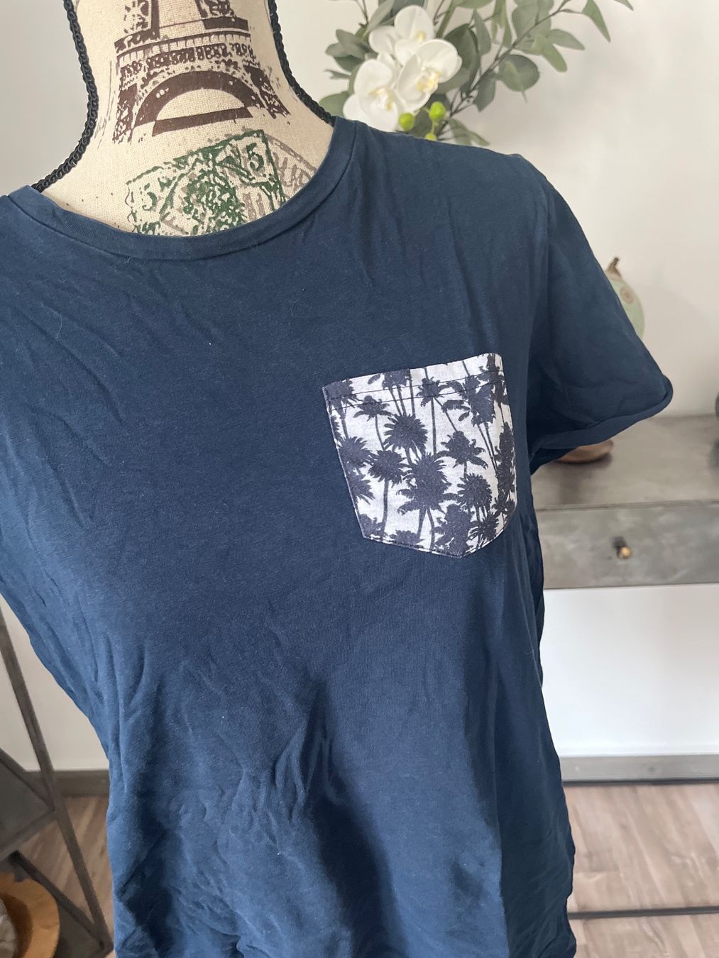 Yes Or No T-shirt: T-shirt bleu YES OR NO – Usato da Le Locle venduto da Mayd_h 1