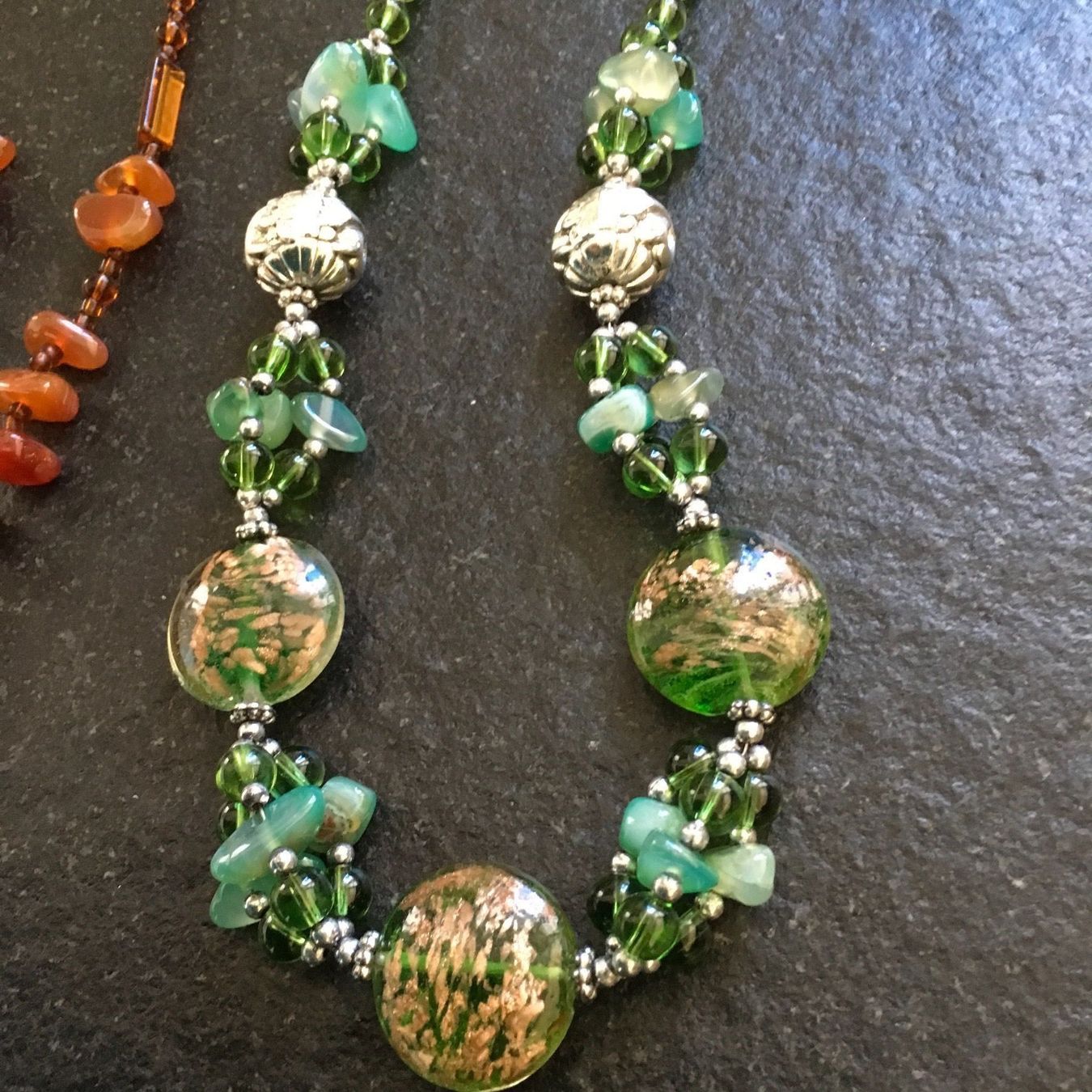 Ketten: Modeschmuck 3 Ketten und eine Brosche, – Gebraucht aus Bern von antigua13 5