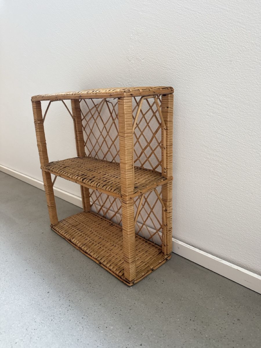 Étagères: Rattan Regal 3 Ebenen – D'occasion à Dulliken par nao_8mtc 2