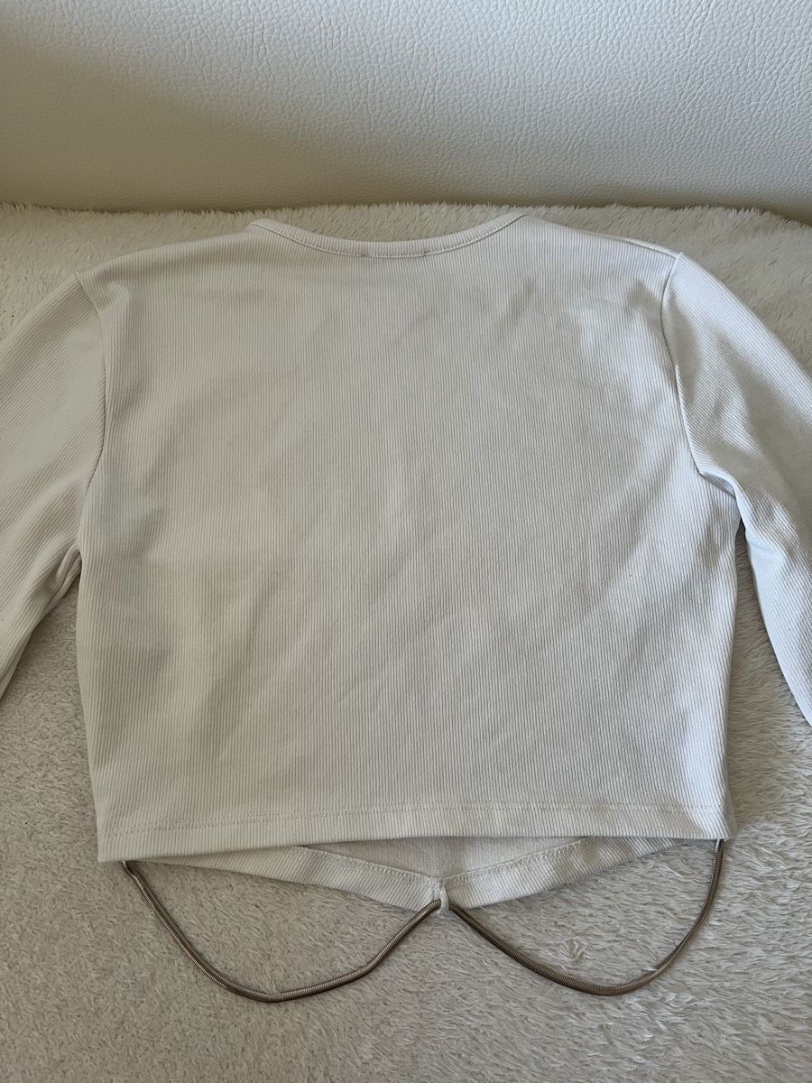 Bershka Top: Crop Top Bershka – Nuovo (secondo la descrizione) da Winterthur venduto da Bloom0 1