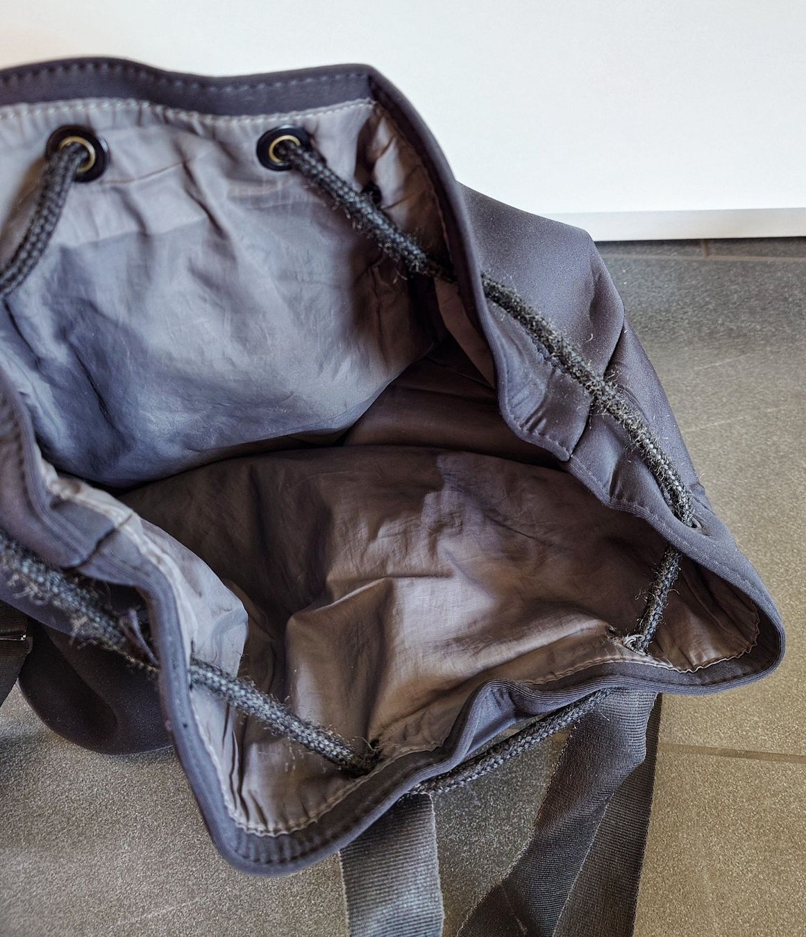 Under Armour Rucksäcke: Rucksack / Sportrucksack von Under Armour – Gebraucht aus Wohlen AG von Exitburn 3