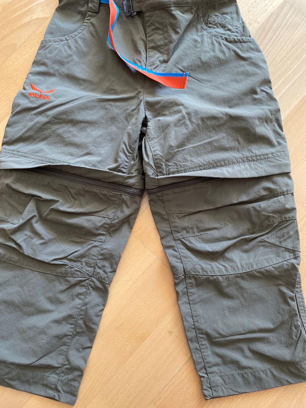 Salewa Pantalons: Wanderhosen Gr. 104 – D'occasion à Illnau par Dodo115 3