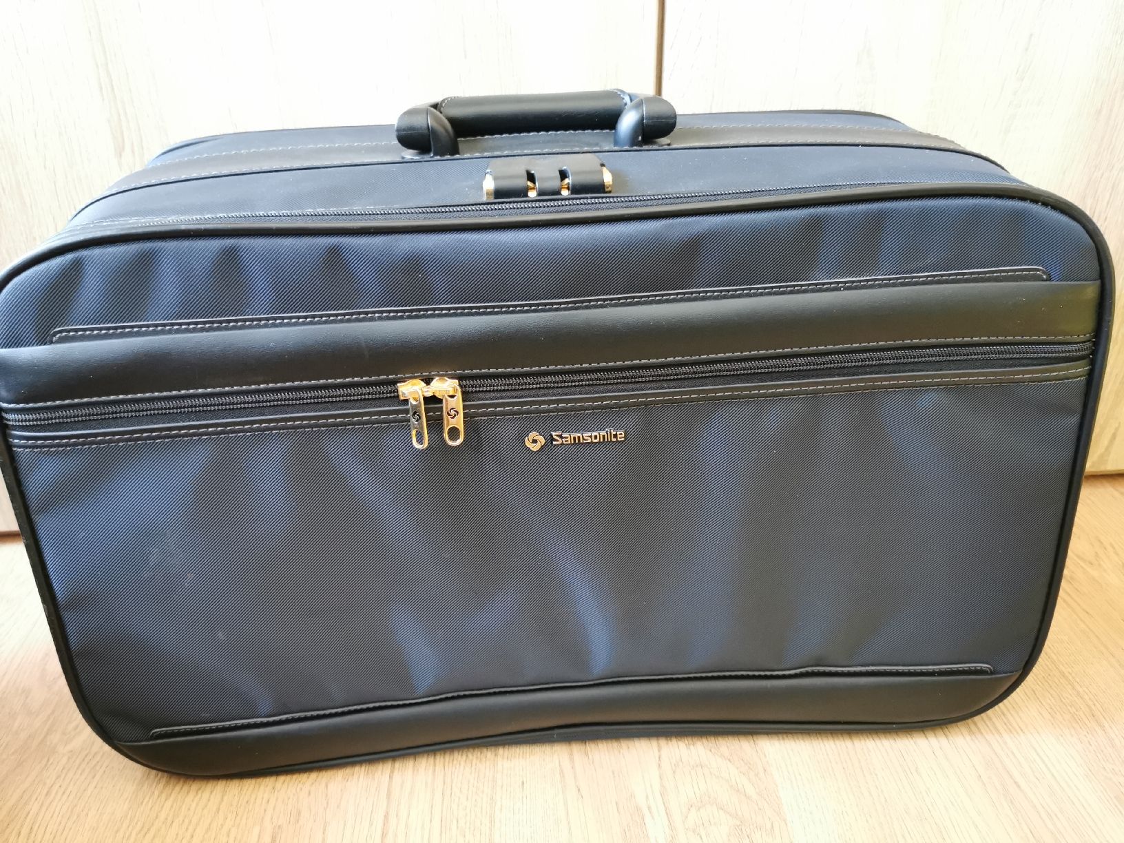 Samsonite Valigie: Samsonite Handgepäck Koffer – Nuovo (secondo la descrizione) da Schlieren venduto da vlalif