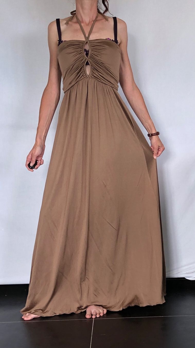 Max Mara Kleider: Robe bustier maxi couleur bronze Pianoforte di Max Mara – Gebraucht aus Coppet von Vanessamode