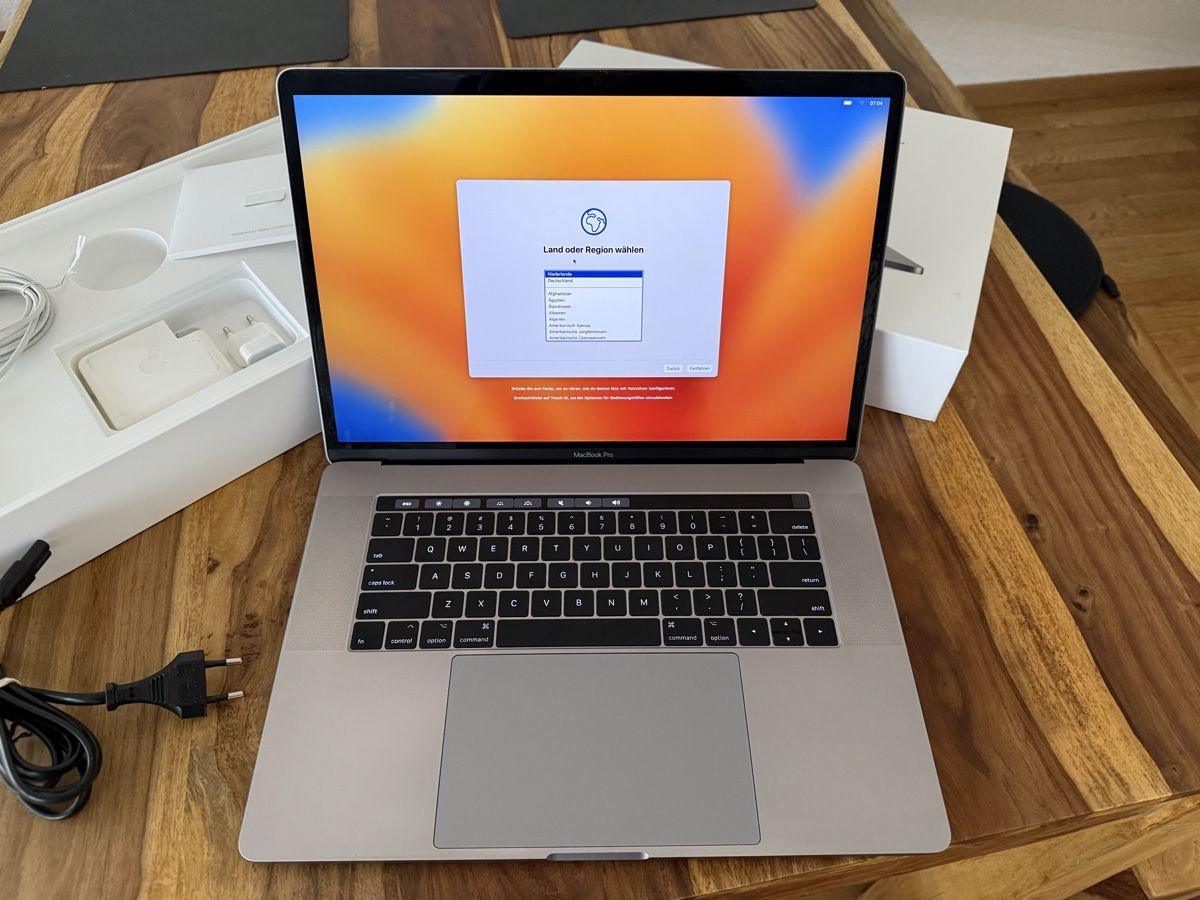 Apple Notebook: Apple Macbook Pro 15.4 2017 16 Gb 512 SSD Intel I7 – Usato da Schliern b. Köniz venduto da 505SR2.0 2