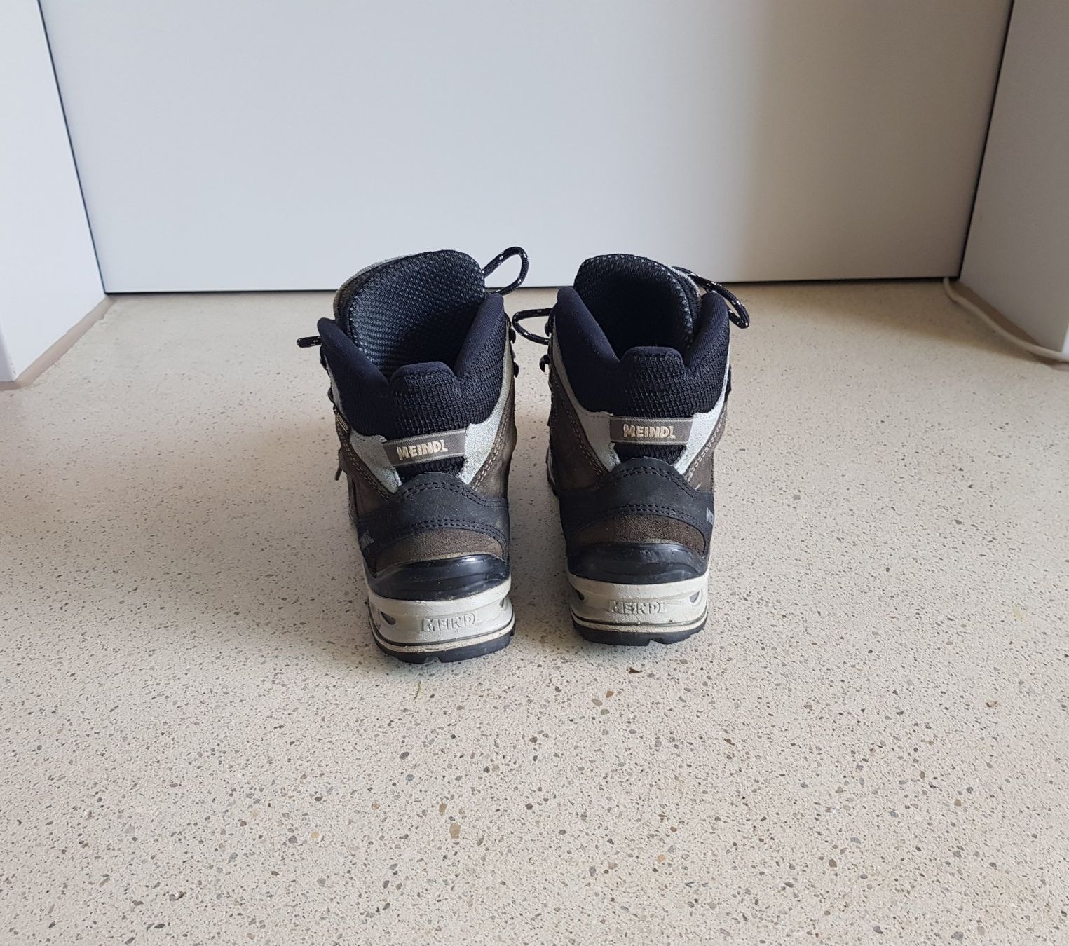 Meindl Scarpe da donna: Meindl GTX Wanderschuh Grösse 37.5 – Usato da Basel venduto da Birs868 2