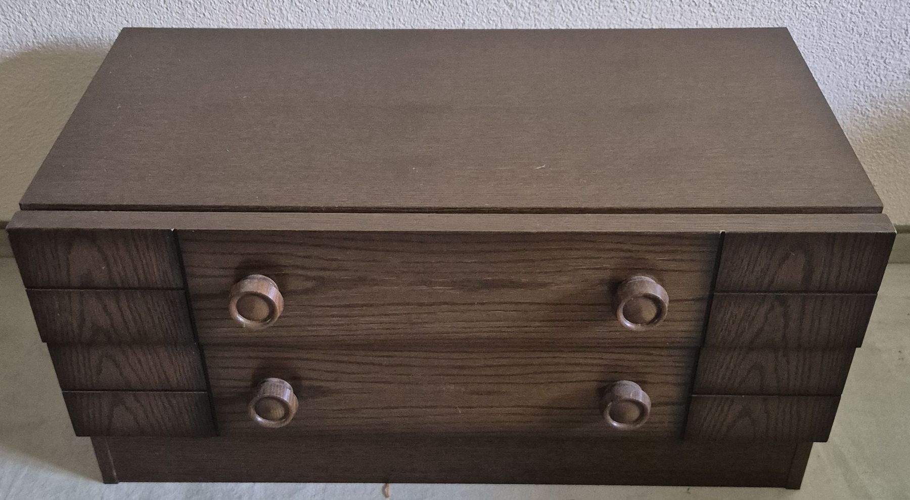 Comodini: Kommode/Nachttisch aus Holz – Usato da Erlinsbach venduto da lar_cl5g