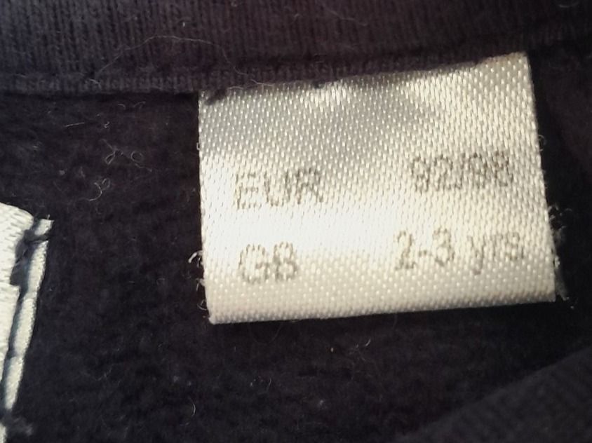 Maglioni & Felpe: Kapuzenpullover Renntier Grösse 92/98 – Usato da Worb venduto da Osterthal 2