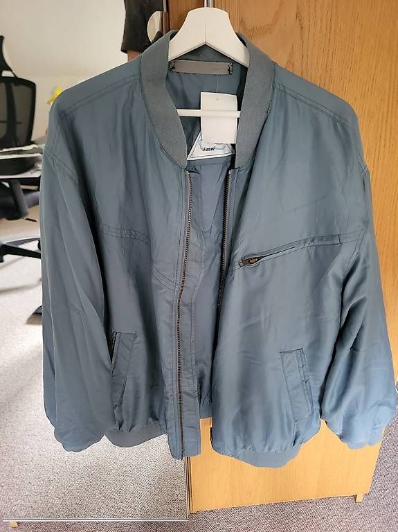 Jacken: C&M Bomber Jacket Medium – Gebraucht aus Zürich von nikostr