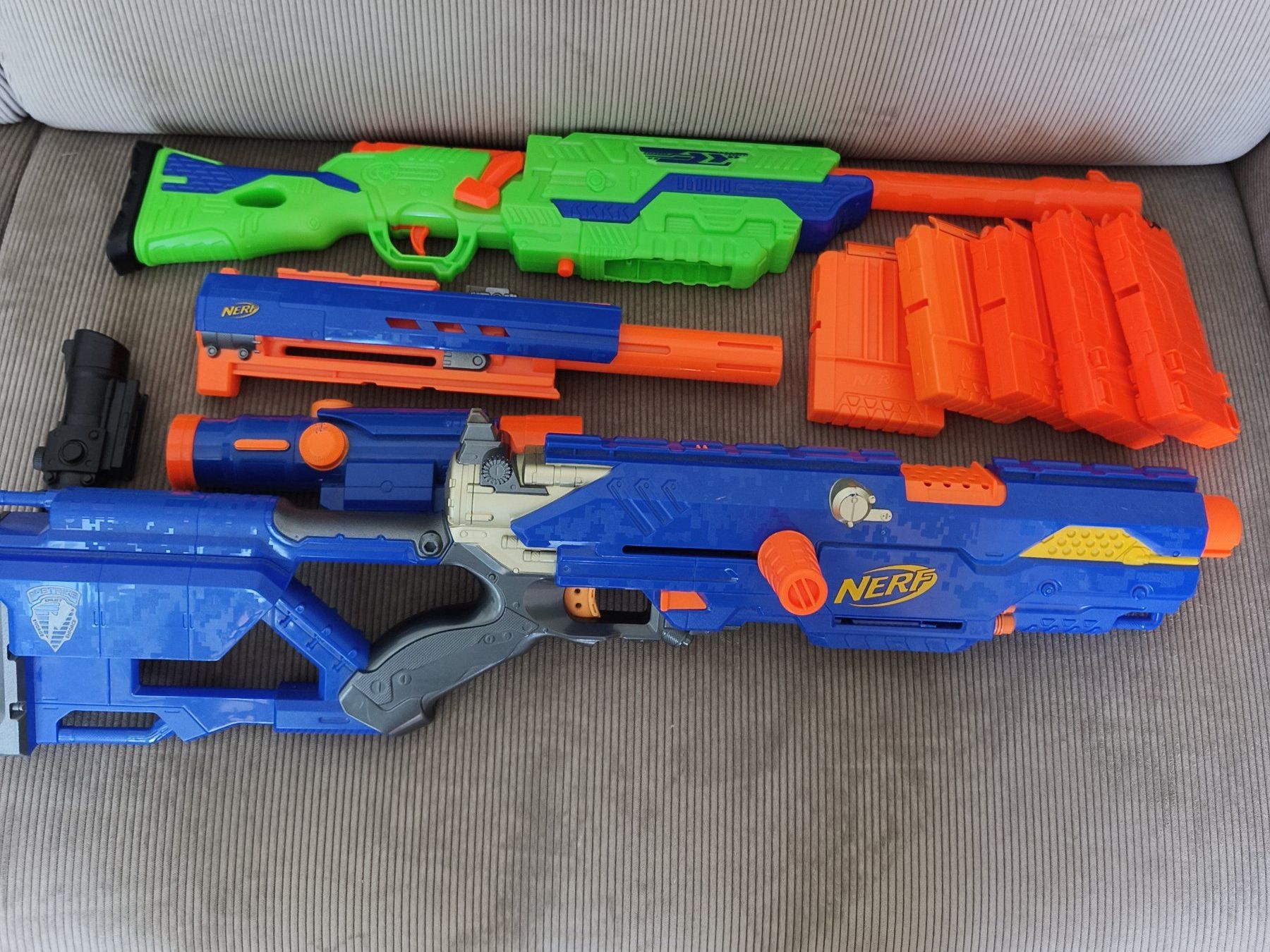 Nerf Jouets: Nerf Set (2) – D'occasion à Meilen par FAVALLID