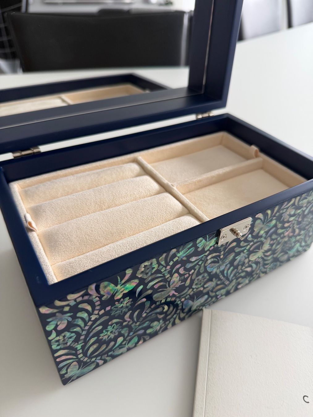 Barattoli: Cheyul Perlmutt Jewelry Box NEU – Nuovo e nell'imballaggio originale da Interlaken venduto da nak_z98k 2