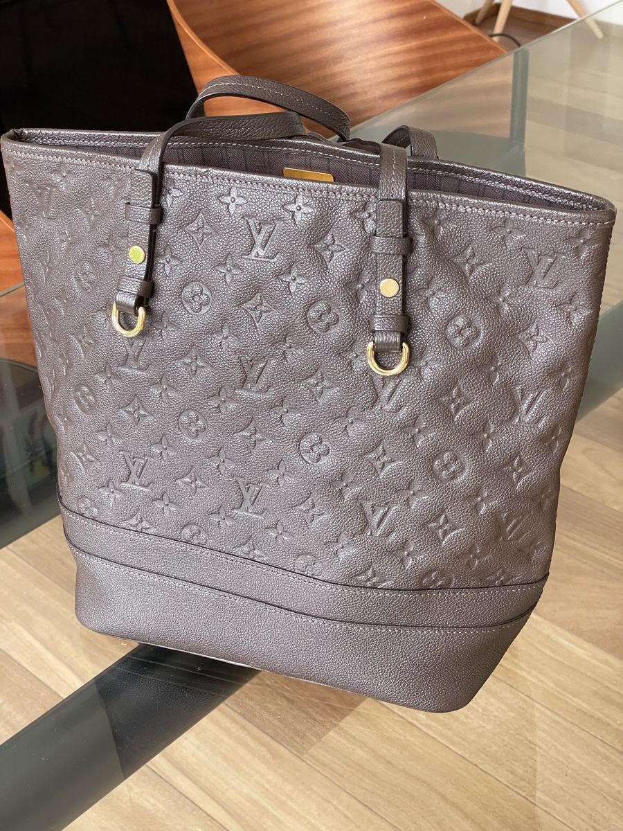 Louis Vuitton Sacs femmes: Louis Vuitton Monogram empreinte Citadine MM chocolate – D'occasion à Cologny par Jul_ez 2