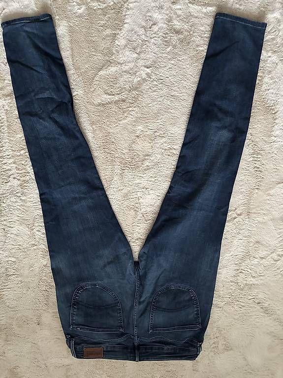Jeans: Vintage Tommy Hilfiger Jeans – Usato da Thalwil venduto da Linus.Naef 1