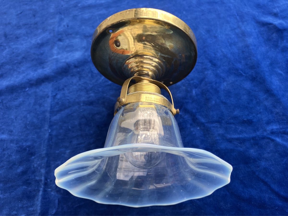Lampadari & plafoniere: Deckenlampe Jugendstil Messing mit spezzielle Opalinglas – Usato da Zürich venduto da otomado 3