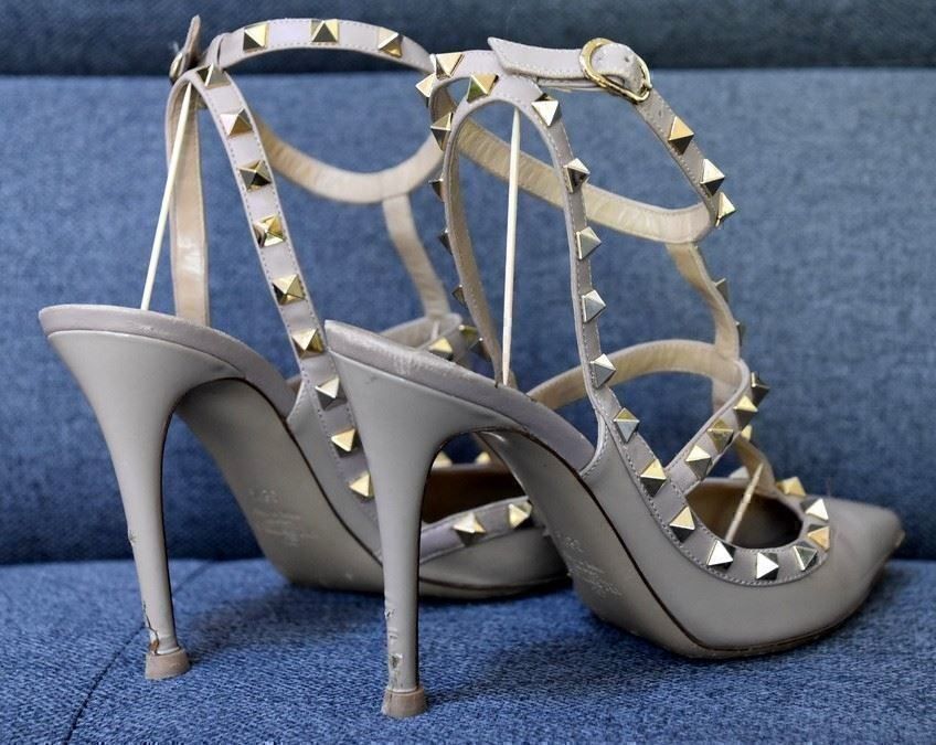 Valentino Scarpe da donna: Pumps Valentino Rockstud .38 1/2 – Usato da Collonges venduto da Auganien 5