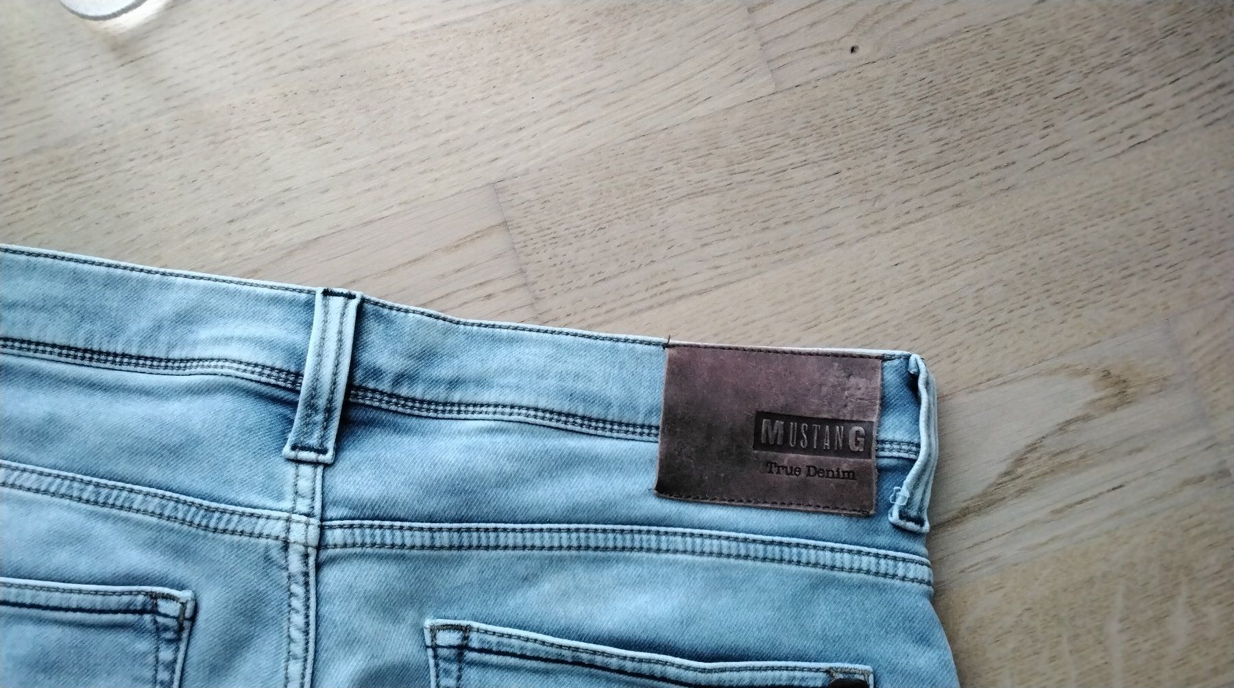 Jeans: MUSTANG  SHORTS GR. 34 – Usato da Steinhausen venduto da pinu09 4