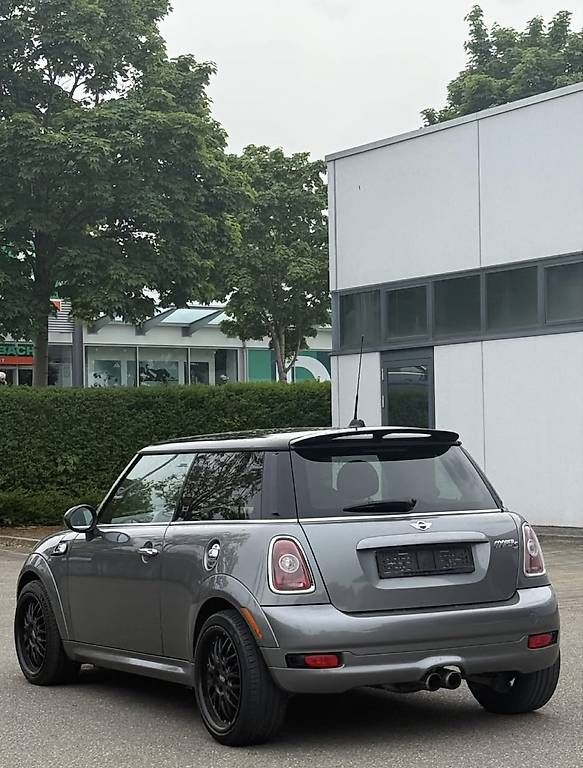 Mini Autos: Mini Cooper S 1.6 Turbo  174 PS export – Defekt aus Niederuzwil von ned_5v52
