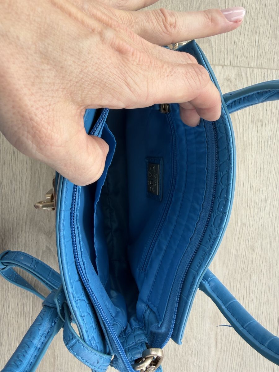 Borse da donna: Handtasche neu blau – Nuovo e nell'imballaggio originale da Däniken SO venduto da NBdesign 3