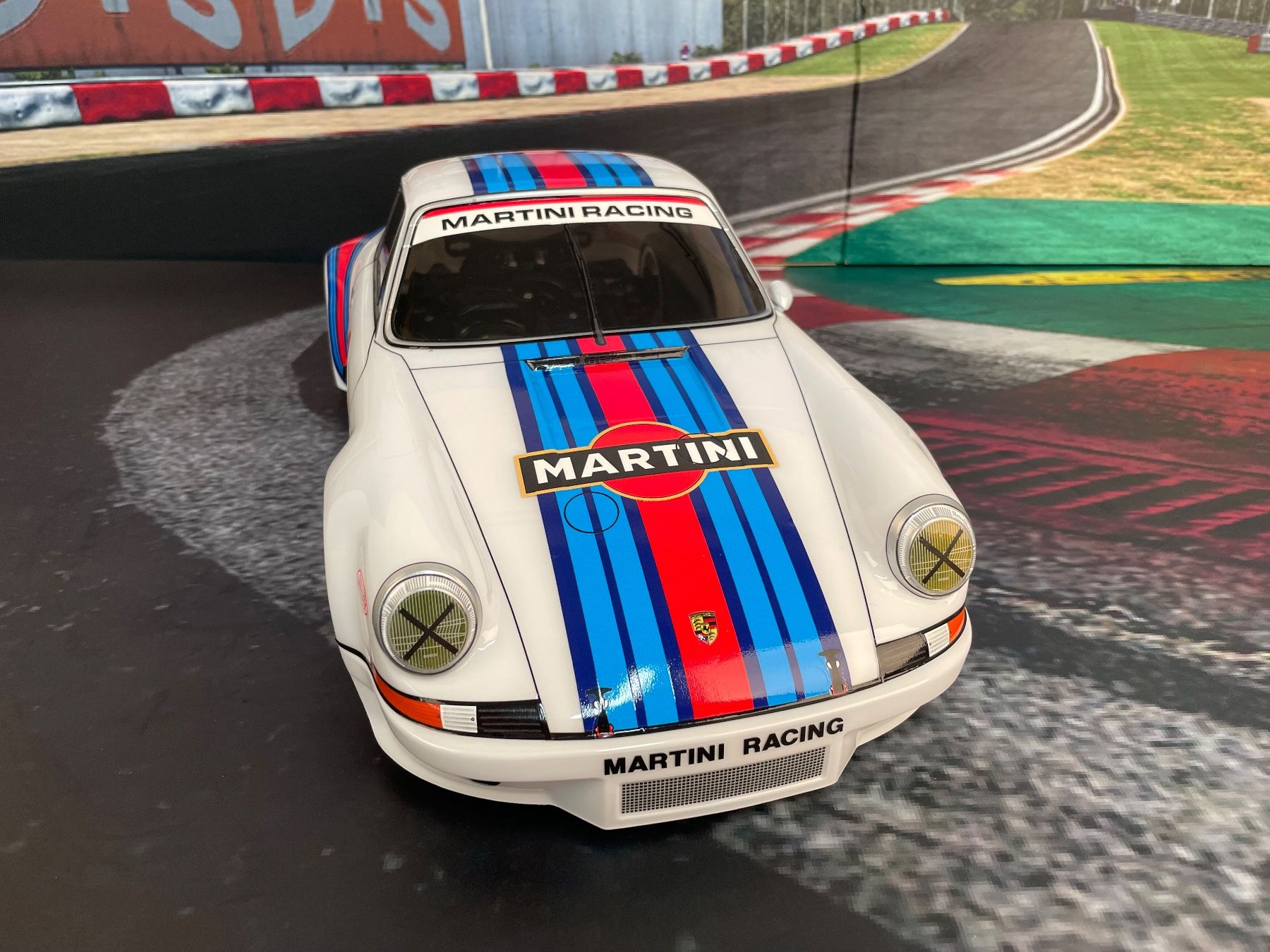 Tamiya Modellismo RC: Tamiya Porsche 911 RS Martini – Nuovo (secondo la descrizione) da Uznach venduto da nightcrawler 6