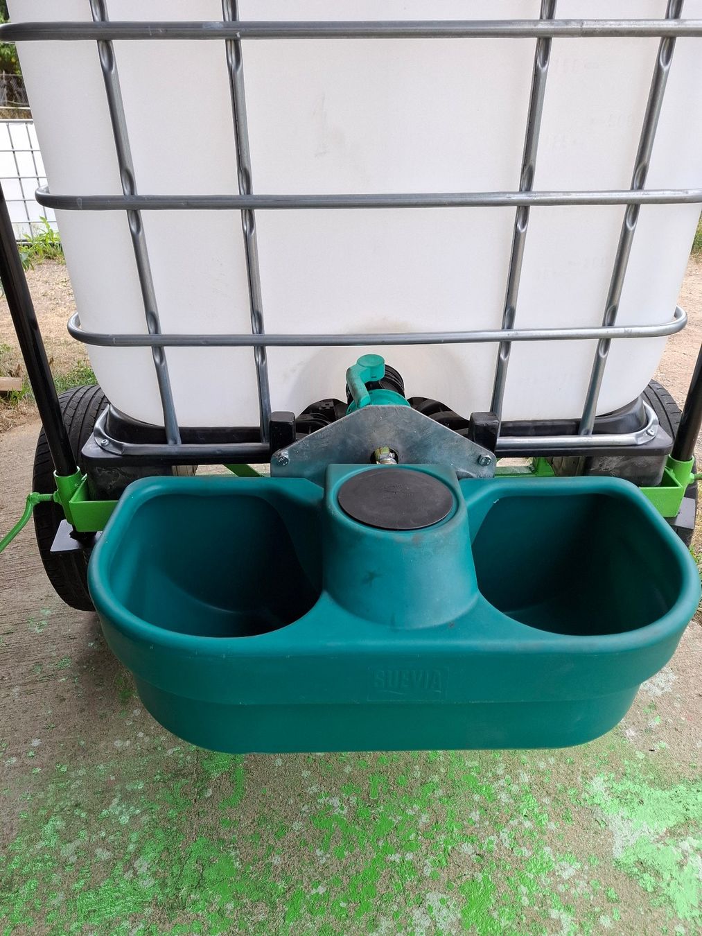 Accessoires: Tränkefass/Wassertak – Neuf (Voir description) à Enggistein par Niroe 1