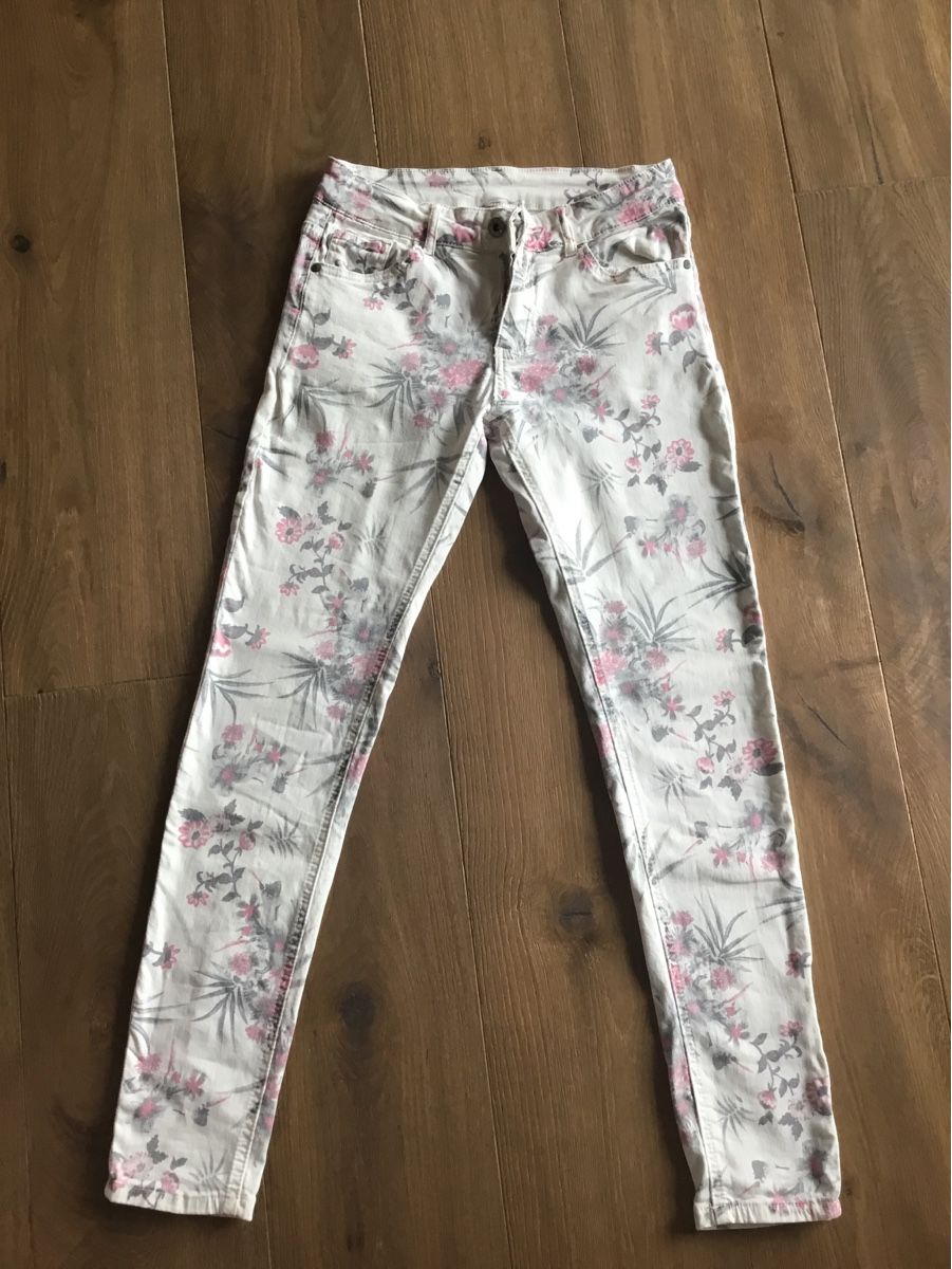 Hosen: Jeans Grösse xs – Gebraucht aus Oberhof von Hibrzel